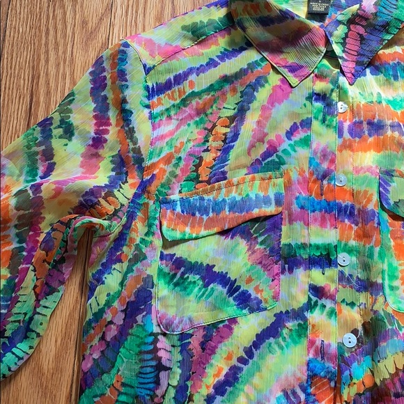 Colorful button up - Picture 2 of 3